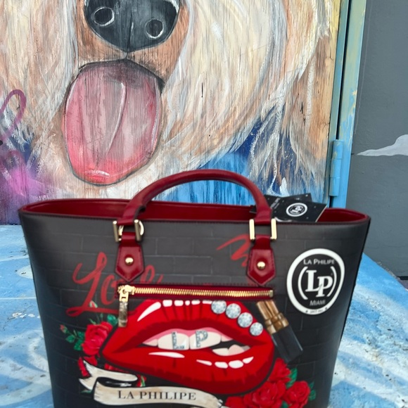 La Philipe design in miami lip rhinestone new with tag brown purse tote clutch - Picture 8 of 13